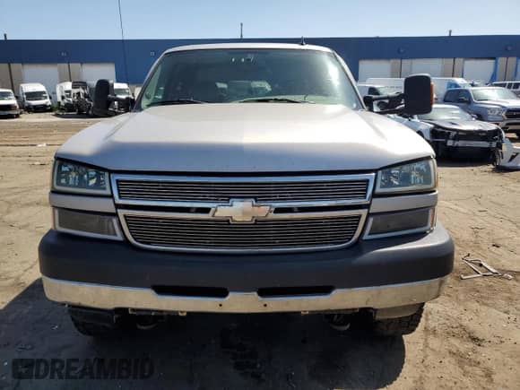 2007 Chevrolet Silverado 2500HD LT3 с VIN 1GCHK23D47F147517, выставлен на аукционе Copart как лот 62060985 с пробегом Не указан миль и Списание • Salvage title. История ставок и продаж доступна на DreamBid. Изображение 5.
