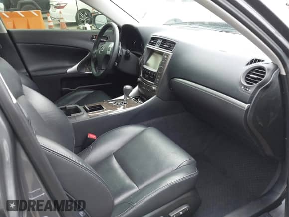 2013 Lexus IS 250 z VIN JTHBF5C23D5187730, wystawiony jako IAAI lot #42044838 z przebiegiem 80 315 mil mil oraz . Historia ofert i sprzedaży dostępna na DreamBid. Obrazek 5.