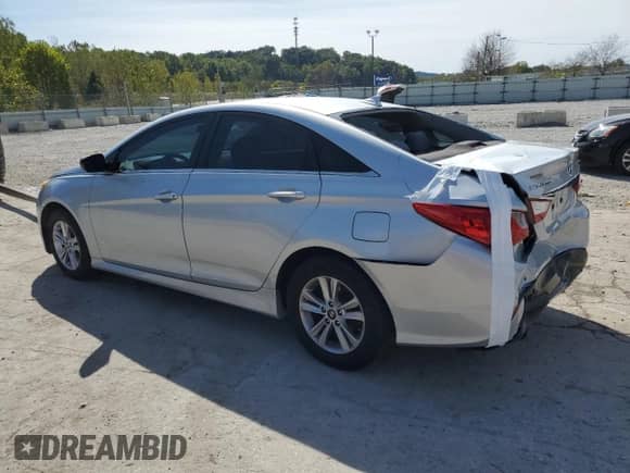 2014 Hyundai Sonata GLS z VIN 5NPEB4AC6EH847017, wystawiony jako Copart lot #86057645 z przebiegiem 156 020 mil mil oraz Szkoda całkowita • Salvage title. Historia ofert i sprzedaży dostępna na DreamBid. Obrazek 2.