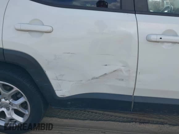 2017 Jeep Renegade Latitude с VIN ZACCJABB6HPE80971, выставлен на аукционе IAAI как лот 43391377 с пробегом 140 903 миль миль и . История ставок и продаж доступна на DreamBid. Изображение 6.