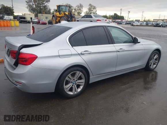 2017 BMW 3 Series 330i with VIN WBA8B9G50HNU48608, listed as a IAAI auction lot 43258352 with 71,168 mi miles and . Bid and sale history available at DreamBid. Image 4.