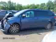 2013 Toyota Sienna LE z VIN 5TDJK3DC6DS070951, wystawiony jako IAAI lot #42468510 z przebiegiem 235 537 mil mil oraz . Historia ofert i sprzedaży dostępna na DreamBid. Obrazek 14.