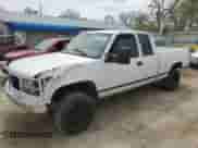 1997 GMC Sierra 1500 z VIN 2GTEC19R0V1553263, wystawiony jako Copart lot #52783805 z przebiegiem 230 959 mil mil oraz Szkoda całkowita • Salvage title. Historia ofert i sprzedaży dostępna na DreamBid. Obrazek 1.