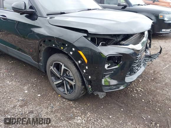 2022 Chevrolet TrailBlazer RS z VIN KL79MUSL5NB040464, wystawiony jako IAAI lot #42360730 z przebiegiem 56 403 mil mil oraz . Historia ofert i sprzedaży dostępna na DreamBid. Obrazek 21.