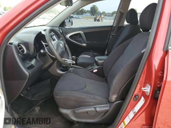 2007 Toyota RAV4 Sport with VIN JTMBD32V476048325, listed as a Copart auction lot 84406205 with 156,446 mi miles and Salvage title. Bid and sale history available at DreamBid. Image 7.