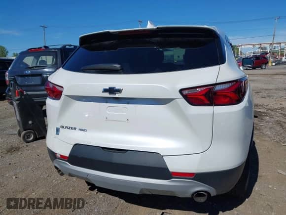 2022 Chevrolet Blazer LT с VIN 3GNKBHR47NS217706, выставлен на аукционе IAAI как лот 43012835 с пробегом 24 592 миль миль и . История ставок и продаж доступна на DreamBid. Изображение 16.