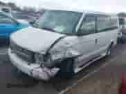 1998 Chevrolet Astro z VIN 1GNDM19W4WB103476, wystawiony jako IAAI lot #41735080 z przebiegiem 210 293 mil mil oraz . Historia ofert i sprzedaży dostępna na DreamBid. Obrazek 2.