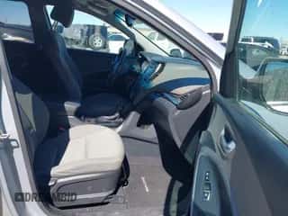 2016 Hyundai Santa Fe SE with VIN KM8SM4HF4GU154304, listed as a IAAI auction lot 43397984 with 239,833 mi miles and . Bid and sale history available at DreamBid. Image 5.