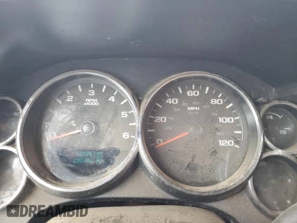 2011 Chevrolet Silverado 1500 LT with VIN 1GCRCSE06BZ340349, listed as a Copart auction lot 71656465 with 232,746 mi miles and Salvage title. Bid and sale history available at DreamBid. Image 9.