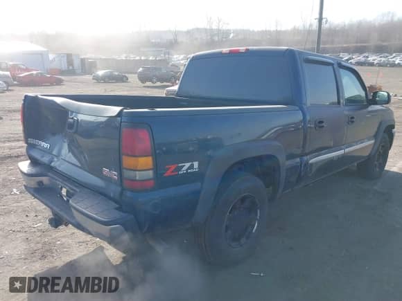 2005 GMC Sierra 1500 SLE with VIN 2GTEK13T151171069, listed as a IAAI auction lot 41803165 with 191,543 mi miles and . Bid and sale history available at DreamBid. Image 4.