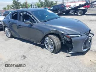 2022 Lexus IS 300 z VIN JTHDA1D24N5118903, wystawiony jako IAAI lot #42282039 z przebiegiem 53 212 mil mil oraz . Historia ofert i sprzedaży dostępna na DreamBid. Obrazek 1.