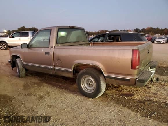 1997 Chevrolet Silverado 1500 с VIN 1GCEC14W3VZ134876, выставлен на аукционе Copart как лот 76843714 с пробегом 88 159 миль миль и Списание • Salvage title. История ставок и продаж доступна на DreamBid. Изображение 2.