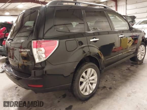 2012 Subaru Forester X Premium z VIN JF2SHBDC8CG439140, wystawiony jako IAAI lot #41880099 z przebiegiem 146 380 mil mil oraz . Historia ofert i sprzedaży dostępna na DreamBid. Obrazek 4.