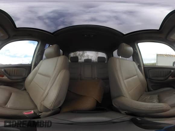 2005 Toyota Tundra Limited с VIN 5TBDT48165S473282, выставлен на аукционе IAAI как лот 43382606 с пробегом 166 678 миль миль и . История ставок и продаж доступна на DreamBid. Изображение 19.