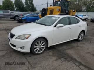 2010 Lexus IS 250 z VIN JTHCF5C22A2033284, wystawiony jako Copart lot #83934205 z przebiegiem 147 101 mil mil oraz Czysty tytuł • Clean title. Historia ofert i sprzedaży dostępna na DreamBid. Obrazek 1.