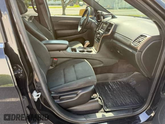 2016 Jeep Grand Cherokee Laredo с VIN 1C4RJFAG8GC461281, выставлен на аукционе Copart как лот 80948645 с пробегом 200 615 миль миль и Чистый • Clean title. История ставок и продаж доступна на DreamBid. Изображение 5.