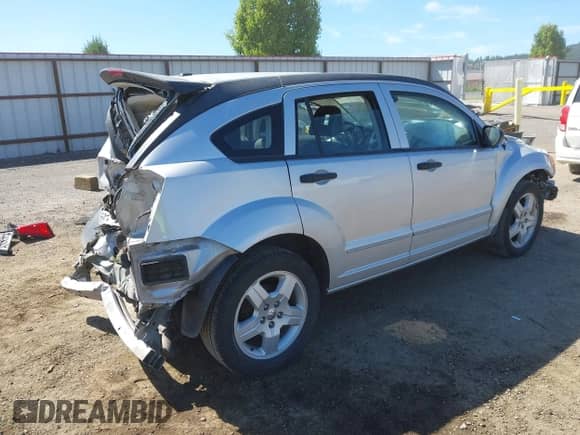 2008 Dodge Caliber SXT с VIN 1B3HB48B78D600787, выставлен на аукционе IAAI как лот 42379001 с пробегом 174 023 миль миль и . История ставок и продаж доступна на DreamBid. Изображение 4.