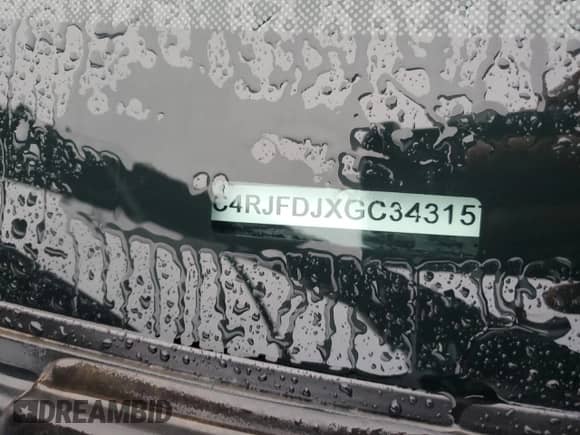 2016 Jeep Grand Cherokee SRT с VIN 1C4RJFDJXGC343157, выставлен на аукционе Copart как лот 89439415 с пробегом 76 190 миль миль и Списание • Salvage title. История ставок и продаж доступна на DreamBid. Изображение 14.