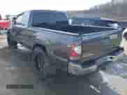 2011 Toyota Tacoma z VIN 5TFUU4EN1BX017241, wystawiony jako IAAI lot #41829322 z przebiegiem 149 111 mil mil oraz . Historia ofert i sprzedaży dostępna na DreamBid. Obrazek 3.