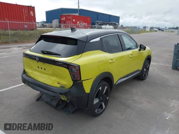 2025 Nissan Kicks SR with VIN 3N8AP6DB6SL357921, listed as a IAAI auction lot 43089281 with 7,417 mi miles and . Bid and sale history available at DreamBid. Image 4.