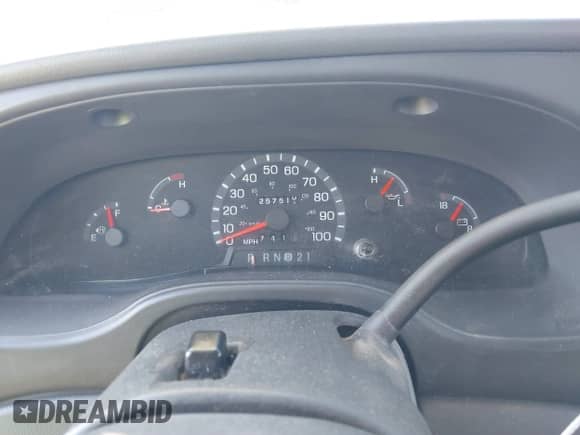 2003 Ford Econoline Cargo with VIN 1FTNE24L23HA98641, listed as a IAAI auction lot 41285948 with 257,510 mi miles and . Bid and sale history available at DreamBid. Image 7.