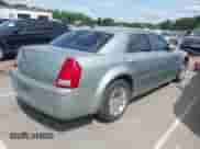 2005 Chrysler 300 Touring с VIN 2C3AA53GX5H512654, выставлен на аукционе IAAI как лот 43112900 с пробегом 227 996 миль миль и . История ставок и продаж доступна на DreamBid. Изображение 4.