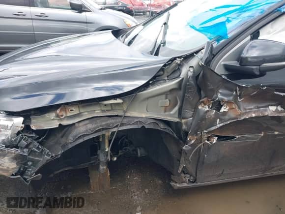 2018 Volvo S60 Dynamic с VIN YV140MTLXJ2459745, выставлен на аукционе IAAI как лот 41988052 с пробегом 133 268 миль миль и . История ставок и продаж доступна на DreamBid. Изображение 6.