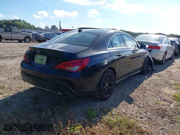 2018 Mercedes-Benz CLA 250 с VIN WDDSJ4EB4JN510532, выставлен на аукционе IAAI как лот 43128406 с пробегом 161 991 миль миль и . История ставок и продаж доступна на DreamBid. Изображение 4.