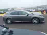 2019 Toyota Camry Hybrid LE с VIN 4T1B31HK3KU510944, выставлен на аукционе IAAI как лот 42493641 с пробегом 137 300 миль миль и . История ставок и продаж доступна на DreamBid. Изображение 13.