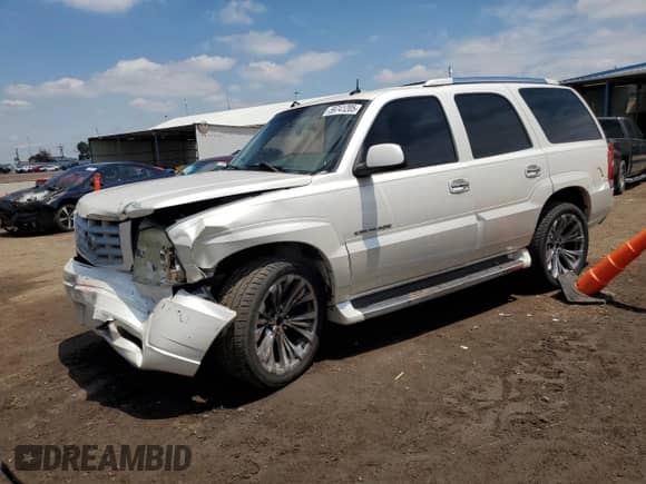 2003 Cadillac Escalade with VIN 1GYEK63N33R196603, listed as a Copart auction lot 59741205 with 211,373 mi miles and Salvage title. Bid and sale history available at DreamBid. Image 1.