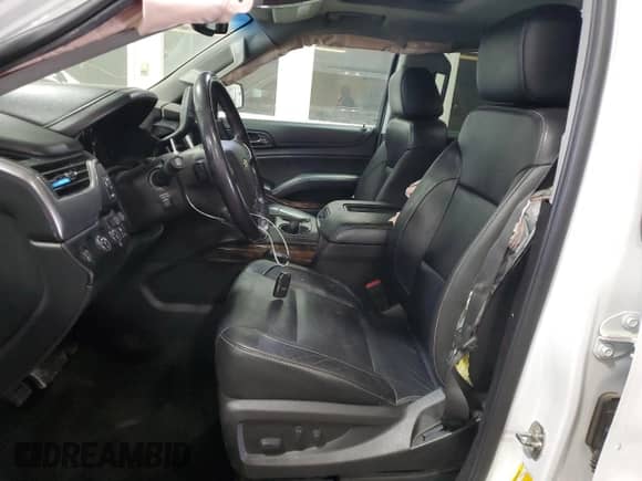 2018 Chevrolet Tahoe LT z VIN 1GNSKBKC2JR264783, wystawiony jako Copart lot #67271505 z przebiegiem 152 306 mil mil oraz Szkoda całkowita • Salvage title. Historia ofert i sprzedaży dostępna na DreamBid. Obrazek 7.