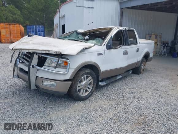 2005 Ford F-150 XLT z VIN 1FTPW12505KD36741, wystawiony jako IAAI lot #43244294 z przebiegiem 108 145 mil mil oraz . Historia ofert i sprzedaży dostępna na DreamBid. Obrazek 2.