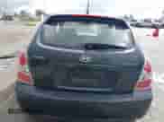 2010 Hyundai Accent GS z VIN KMHCM3AC3AU180348, wystawiony jako IAAI lot #41735911 z przebiegiem 151 946 mil mil oraz . Historia ofert i sprzedaży dostępna na DreamBid. Obrazek 16.