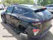 2025 Hyundai Kona SEL с VIN KM8HBCABXSU226701, выставлен на аукционе IAAI как лот 42309077 с пробегом 799 миль миль и . История ставок и продаж доступна на DreamBid. Изображение 3.