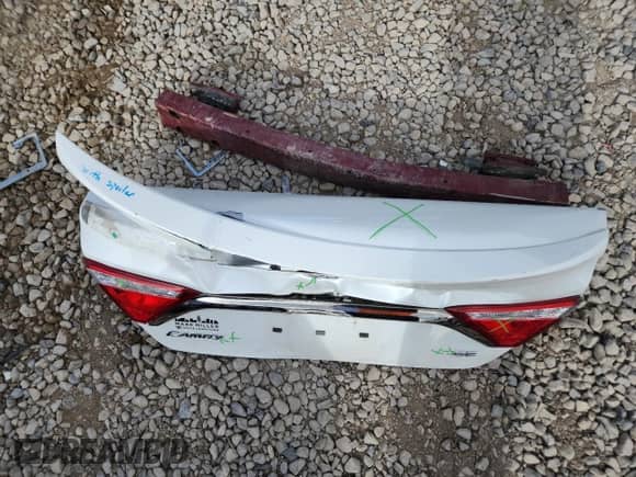 2017 Toyota Camry SE with VIN 4T1BF1FK2HU344466, listed as a Copart auction lot 70181935 with 84,466 mi miles and Salvage title. Bid and sale history available at DreamBid. Image 12.