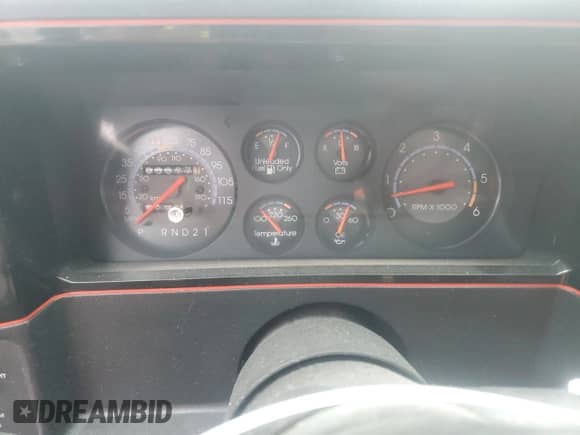 1987 Chevrolet Monte Carlo с VIN 1G1GZ11G6HR122321, выставлен на аукционе Copart как лот 83970795 с пробегом 33 077 миль миль и Списание • Salvage title. История ставок и продаж доступна на DreamBid. Изображение 9.
