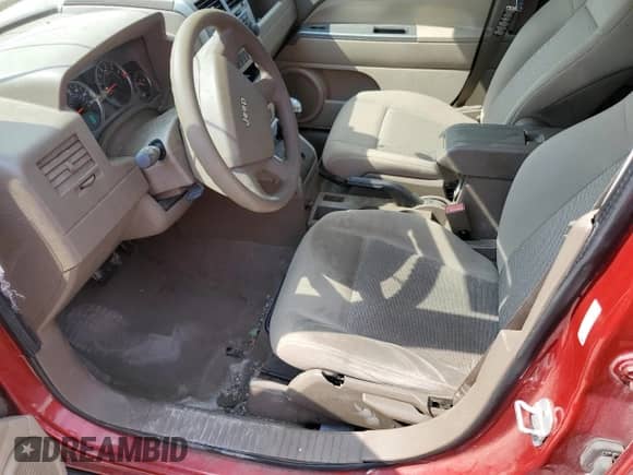 2007 Jeep Compass Sport with VIN 1J8FT47W57D112226, listed as a Copart auction lot 66689875 with 124,276 mi miles and Salvage title. Bid and sale history available at DreamBid. Image 7.