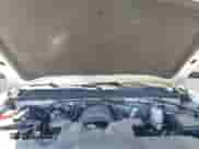 2014 Chevrolet Silverado 1500 LT z VIN 3GCUKREC8EG257977, wystawiony jako IAAI lot #42699776 z przebiegiem 132 224 mil mil oraz . Historia ofert i sprzedaży dostępna na DreamBid. Obrazek 10.