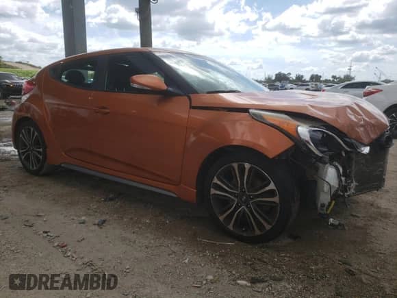 2016 Hyundai Veloster Turbo с VIN KMHTC6AE5GU300553, выставлен на аукционе Copart как лот 71202625 с пробегом 84 144 миль миль и Списание • Salvage title. История ставок и продаж доступна на DreamBid. Изображение 4.