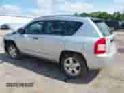 2008 Jeep Compass Sport с VIN 1J8FT47058D735438, выставлен на аукционе IAAI как лот 42367909 с пробегом 177 453 миль миль и . История ставок и продаж доступна на DreamBid. Изображение 3.