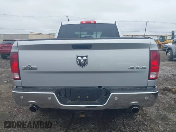 2018 Ram 1500 Harvest z VIN 1C6RR7LT5JS329589, wystawiony jako IAAI lot #43036593 z przebiegiem 81 454 mil mil oraz . Historia ofert i sprzedaży dostępna na DreamBid. Obrazek 16.