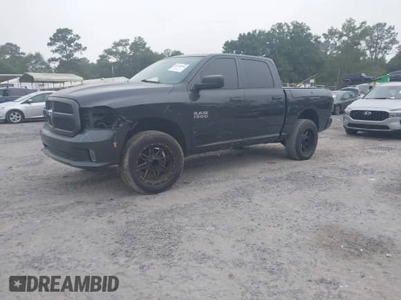 2015 Ram 1500 Express with VIN 1C6RR7KG7FS556567, listed as a IAAI auction lot 43298906 with 139,104 mi miles and . Bid and sale history available at DreamBid. Image 2.