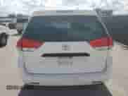 2012 Toyota Sienna с VIN 5TDKA3DC7CS011302, выставлен на аукционе Copart как лот 67195275 с пробегом 164 227 миль миль и Чистый • Clean title. История ставок и продаж доступна на DreamBid. Изображение 6.