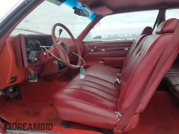 1978 Chevrolet Monte Carlo с VIN 1Z37U8B494725, выставлен на аукционе Copart как лот 44415805 с пробегом 1 993 миль миль и Списание • Salvage title. История ставок и продаж доступна на DreamBid. Изображение 7.