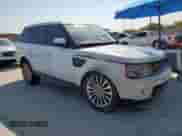 2013 Land Rover Range Rover Sport HSE Lux z VIN SALSK2D42DA787344, wystawiony jako Copart lot #71746945 z przebiegiem Nie podano mil oraz Szkoda całkowita • Salvage title. Historia ofert i sprzedaży dostępna na DreamBid. Obrazek 4.