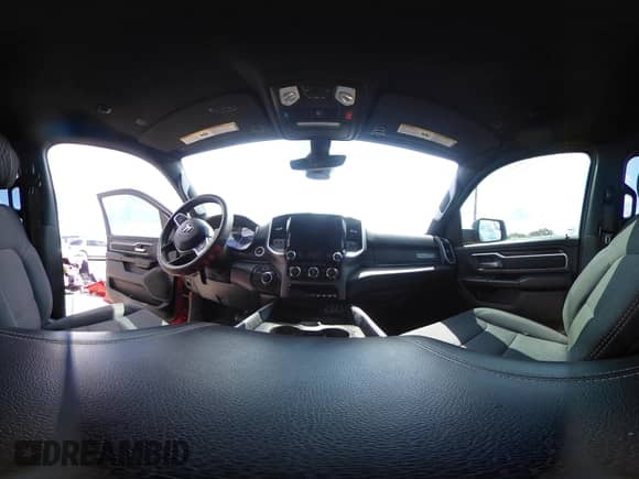 2022 Ram 1500 Big Horn z VIN 1C6RREBT8NN157536, wystawiony jako IAAI lot #42366647 z przebiegiem 71 642 mil mil oraz . Historia ofert i sprzedaży dostępna na DreamBid. Obrazek 18.