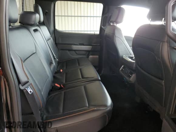 2024 Ford F-150 Lariat с VIN 1FTFW5L59RKD28385, выставлен на аукционе Copart как лот 71002725 с пробегом 34 922 миль миль и Чистый • Clean title. История ставок и продаж доступна на DreamBid. Изображение 10.