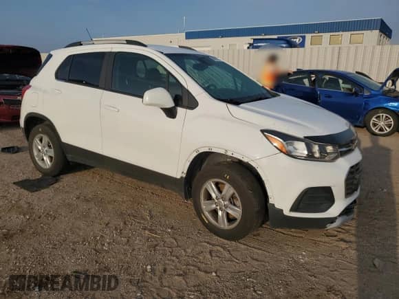 2019 Chevrolet Trax LS with VIN 3GNCJNSB7KL315560, listed as a Copart auction lot 68018325 with 97,273 mi miles and Salvage title. Bid and sale history available at DreamBid. Image 4.