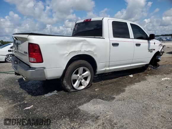 2021 Ram 1500 Tradesman z VIN 3C6RR7KT9MG665257, wystawiony jako Copart lot #69834785 z przebiegiem 74 309 mil mil oraz Szkoda całkowita • Salvage title. Historia ofert i sprzedaży dostępna na DreamBid. Obrazek 3.