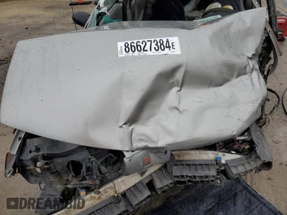 1998 Saturn SL z VIN 1G8ZG5288WZ306574, wystawiony jako Copart lot #86627384 z przebiegiem Nie podano mil oraz Nie do naprawy • Non repairable. Historia ofert i sprzedaży dostępna na DreamBid. Obrazek 11.